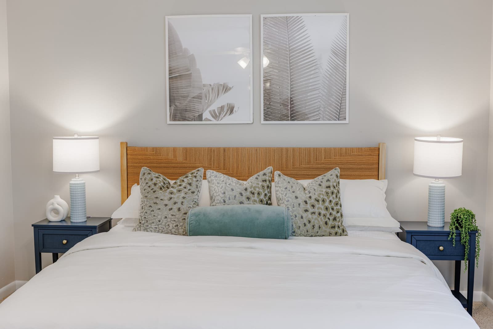 Guest bedroom — playful